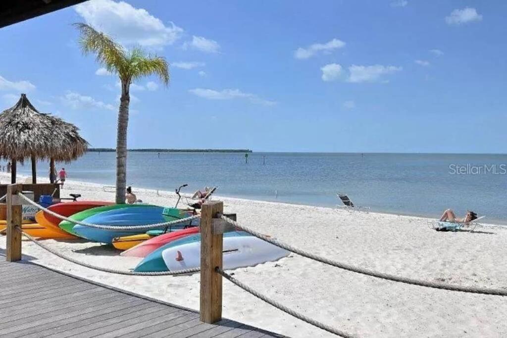 Bay View, Studio206, Beach Steps Away! Pool+Wifi رسكن المظهر الخارجي الصورة